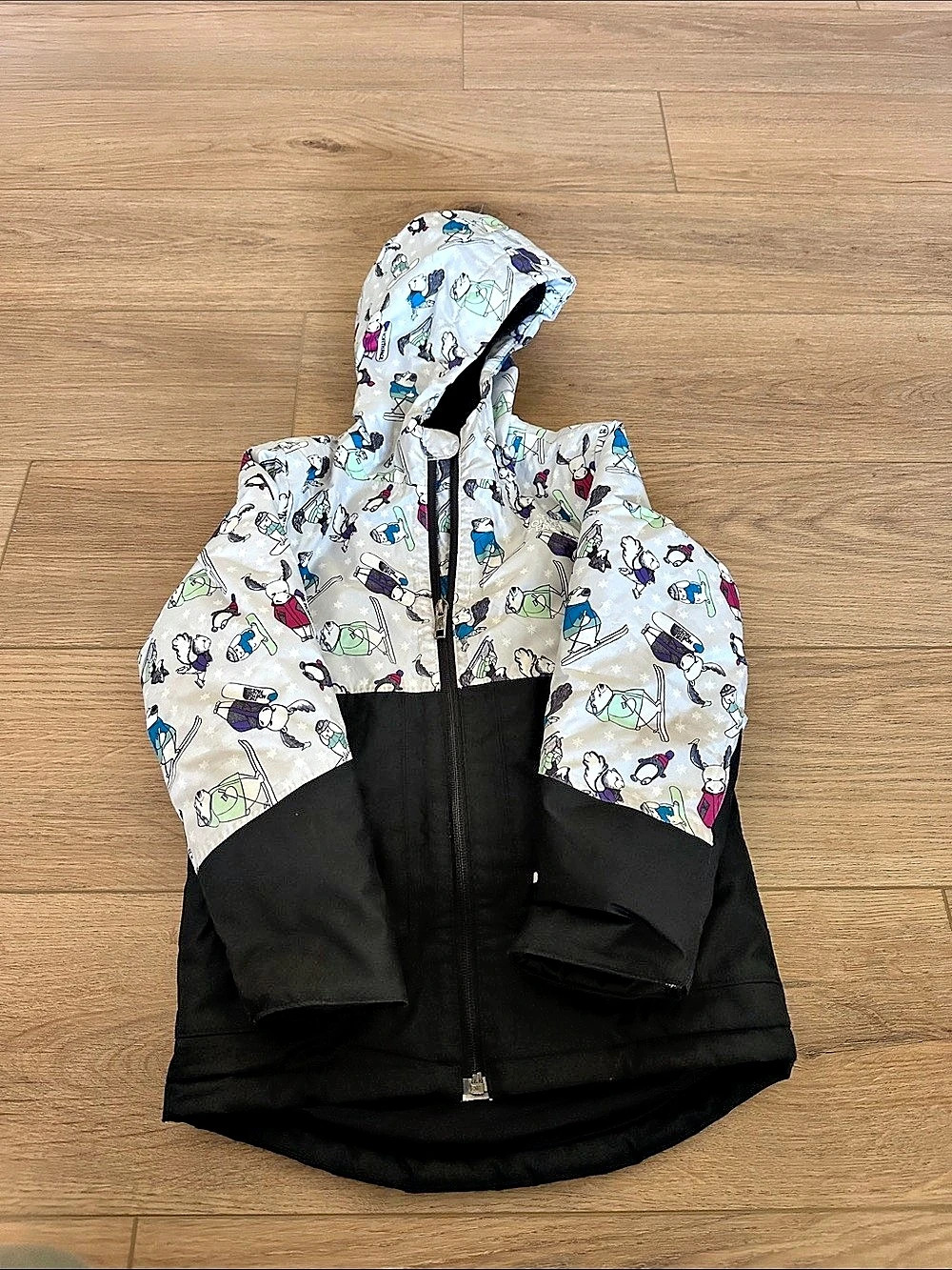 The North Face Kids Winter Jacket with Graphics Puffer Black & White